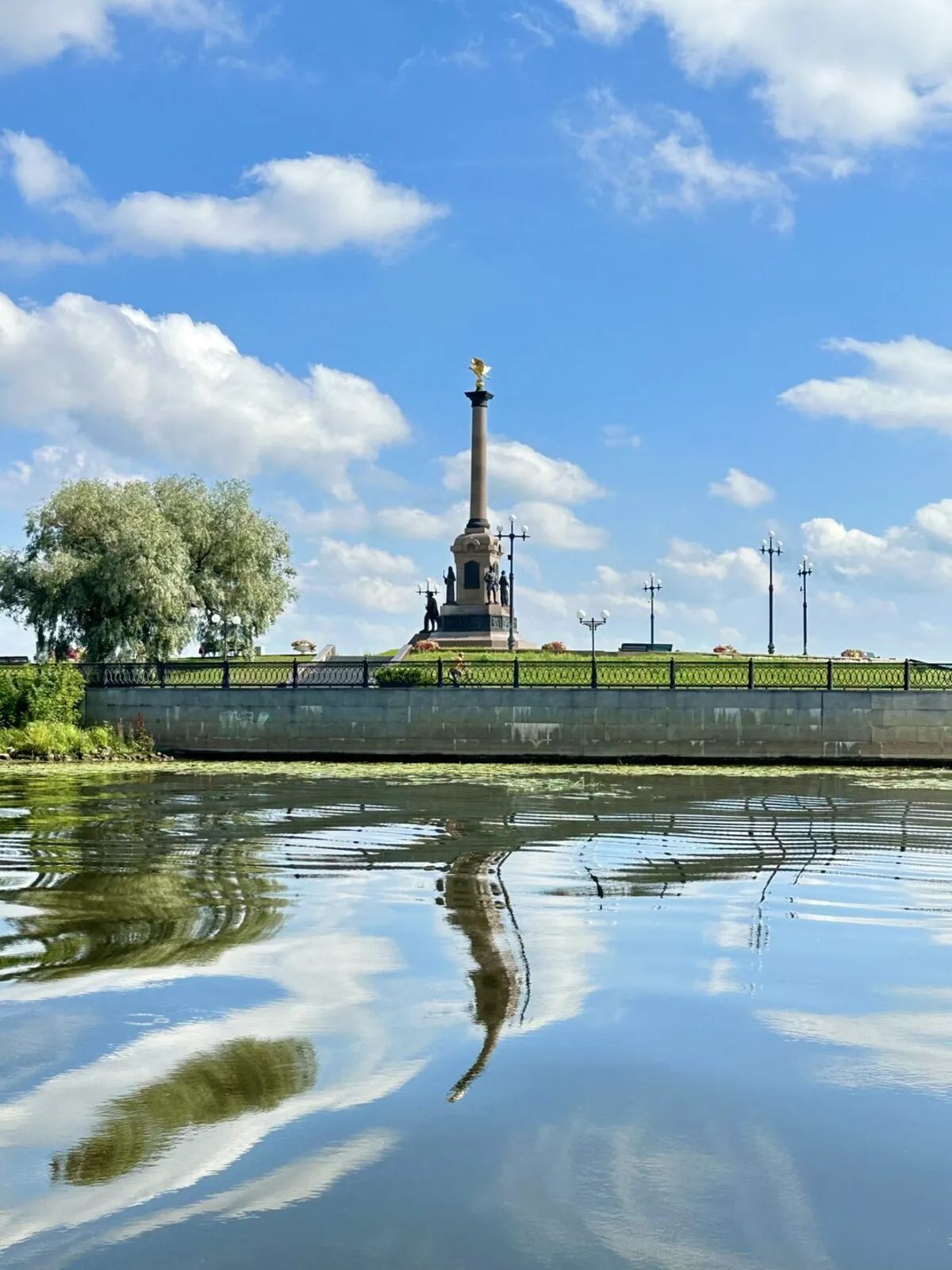 Галерея